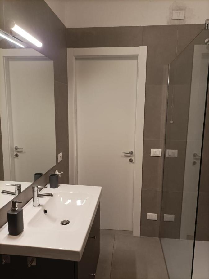 Caky'S House Apartment Desenzano del Garda Luaran gambar
