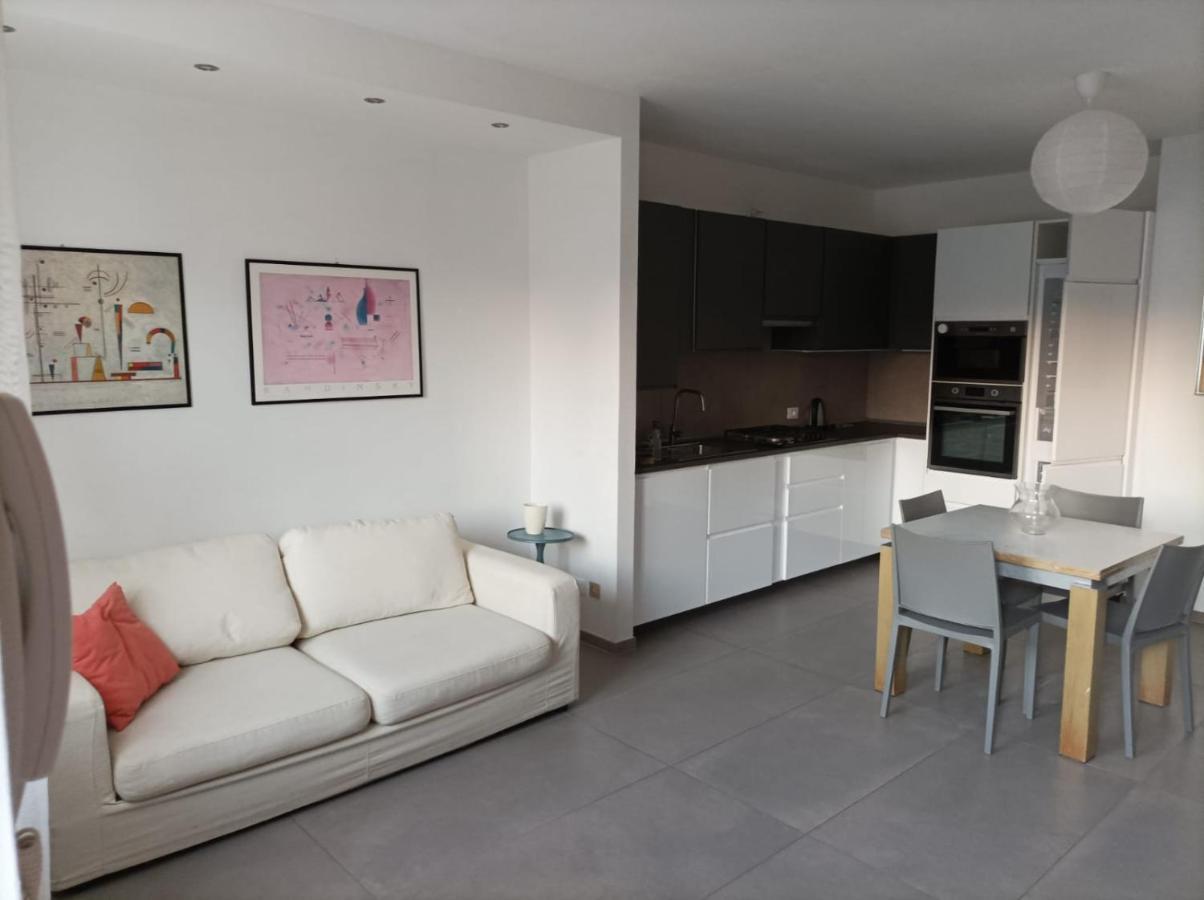 Caky'S House Apartment Desenzano del Garda Luaran gambar