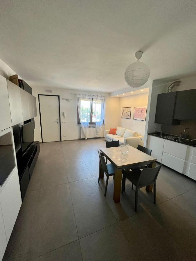 Caky'S House Apartment Desenzano del Garda Luaran gambar